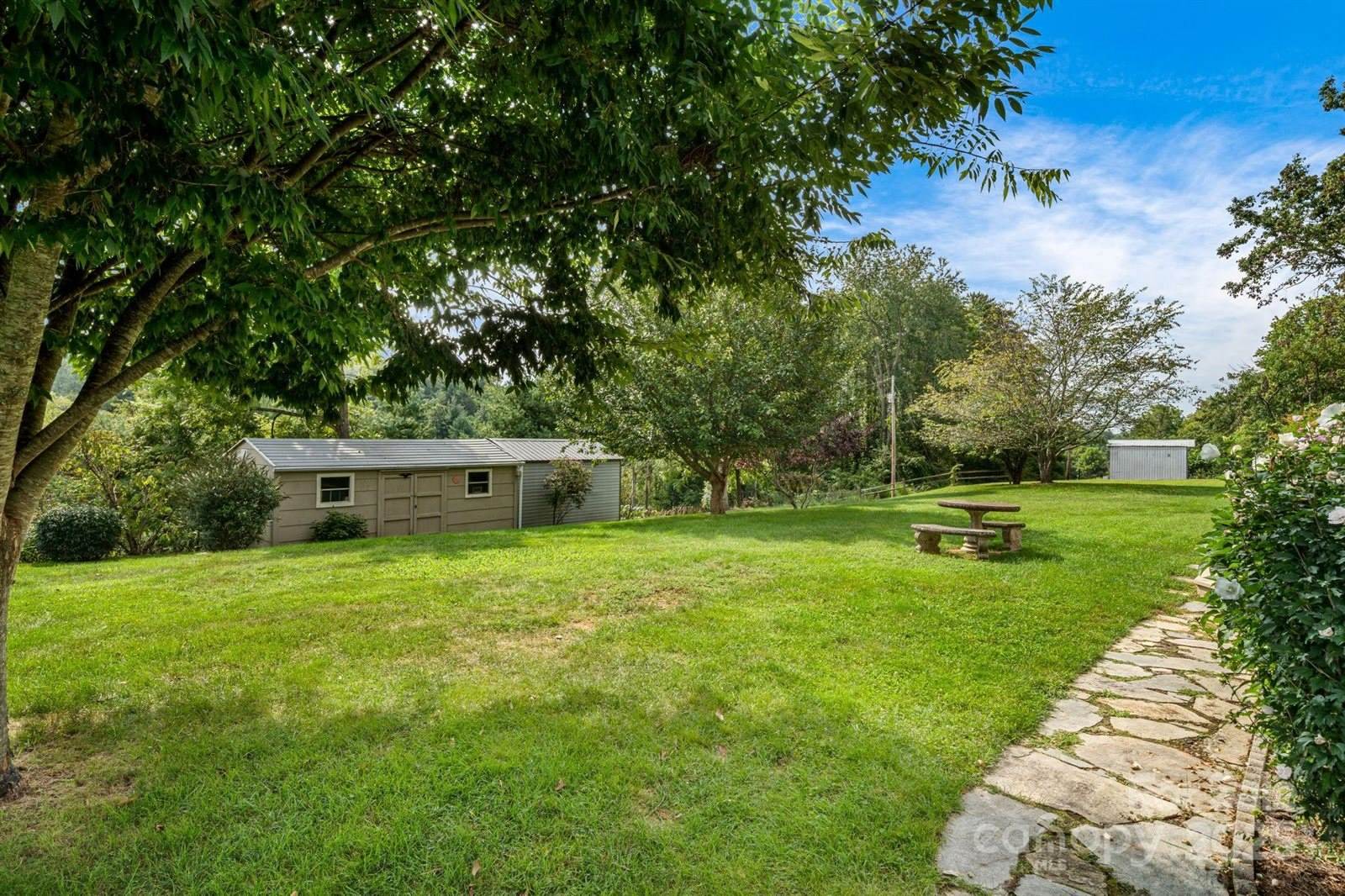 368 Bailey Mountain Road, Mars Hill, NC 28754