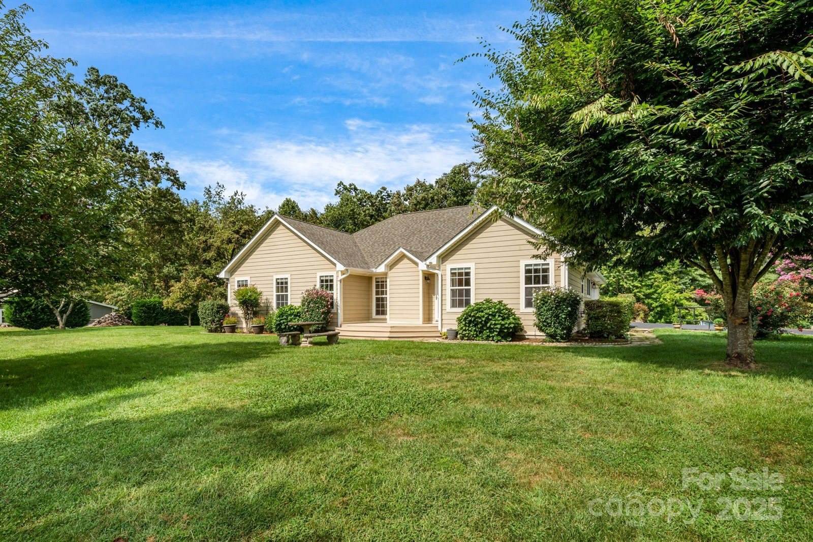 368 Bailey Mountain Road, Mars Hill, NC 28754