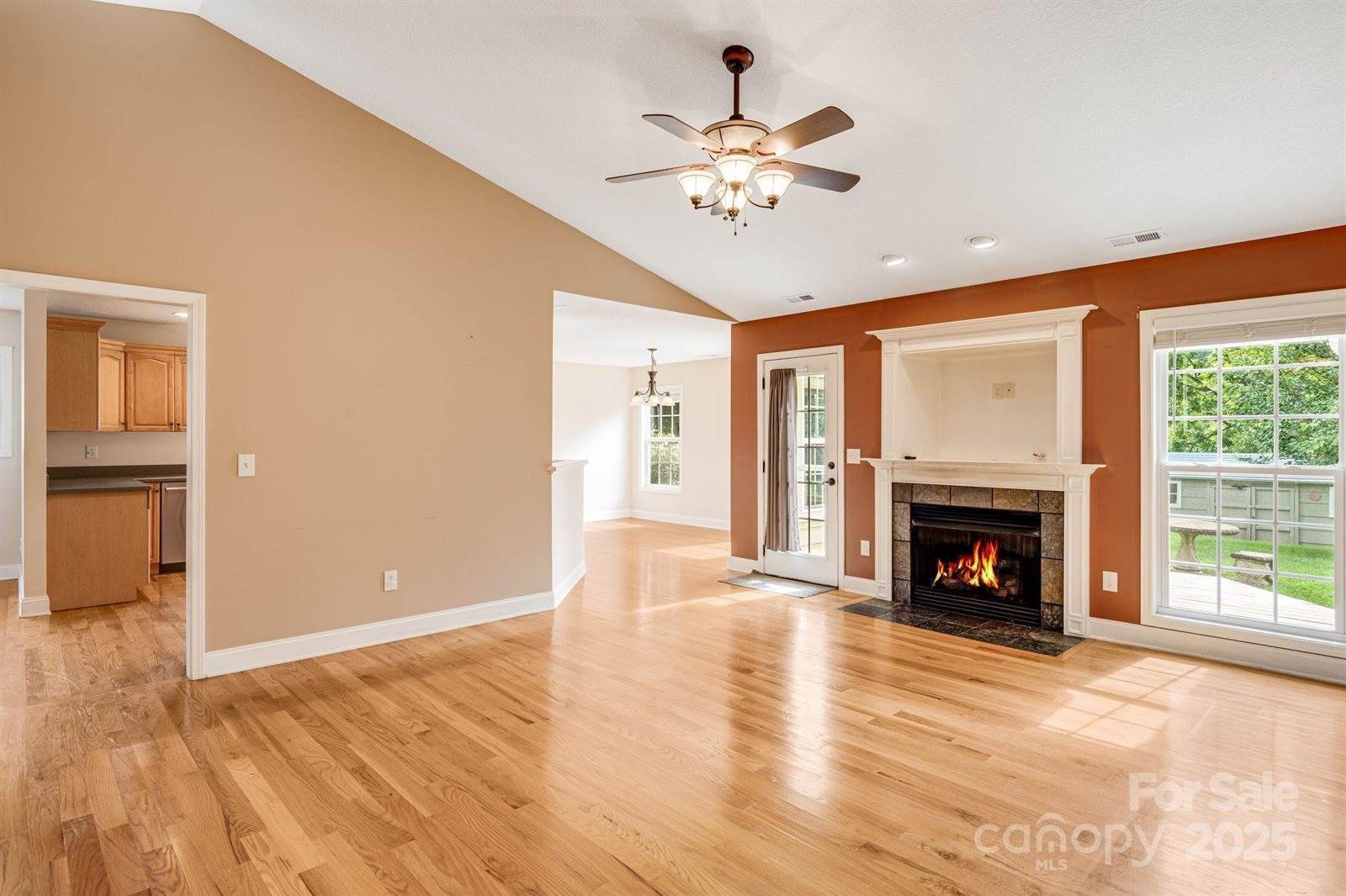 368 Bailey Mountain Road, Mars Hill, NC 28754