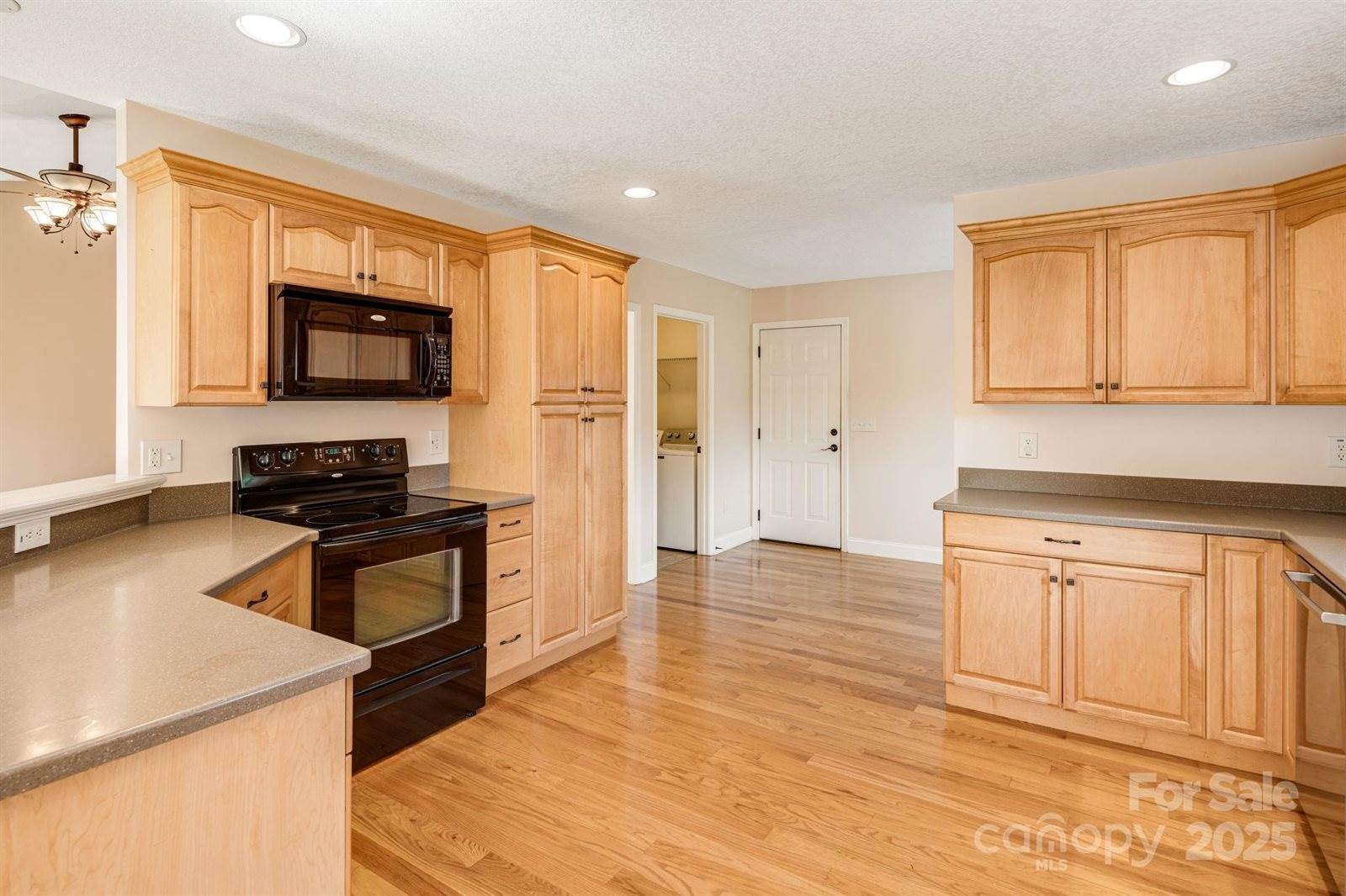 368 Bailey Mountain Road, Mars Hill, NC 28754