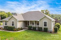 368 Bailey Mountain Road, Mars Hill, NC 28754