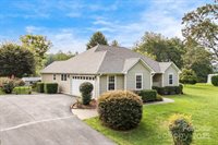 368 Bailey Mountain Road, Mars Hill, NC 28754