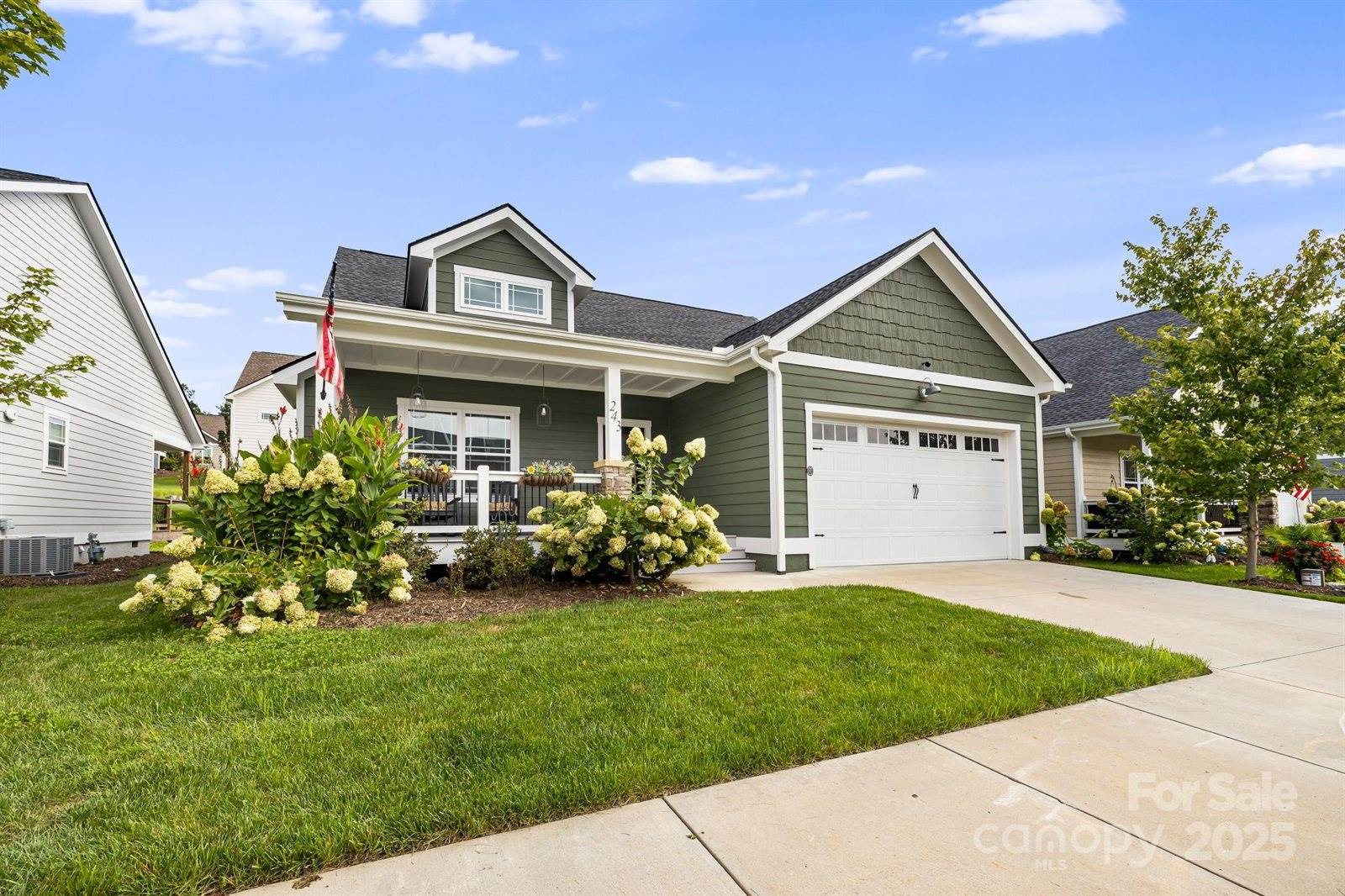 243 Leyland Circle, Hendersonville, NC 28792