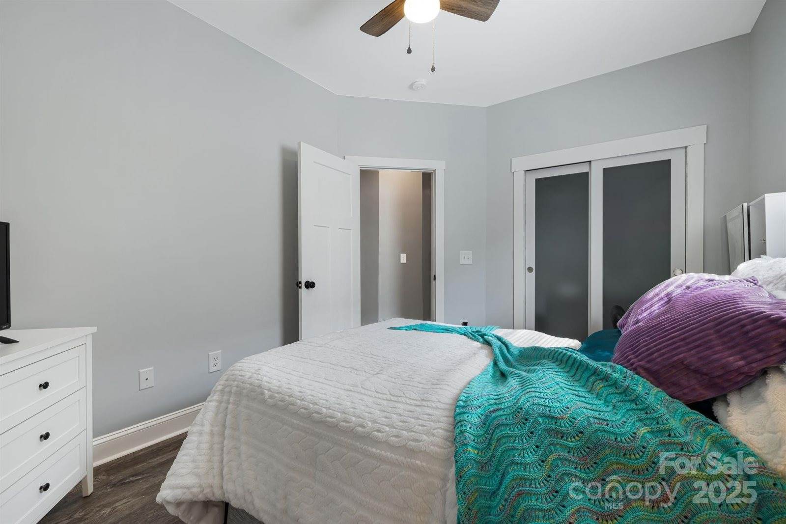 243 Leyland Circle, Hendersonville, NC 28792