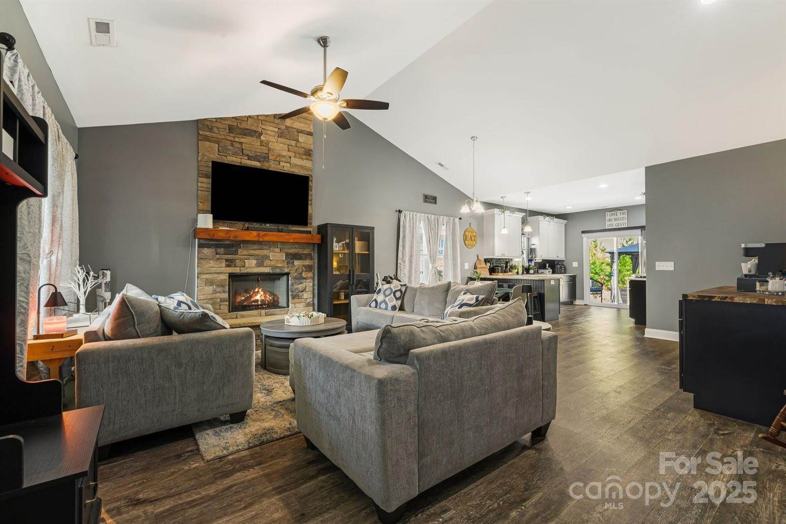 243 Leyland Circle, Hendersonville, NC 28792