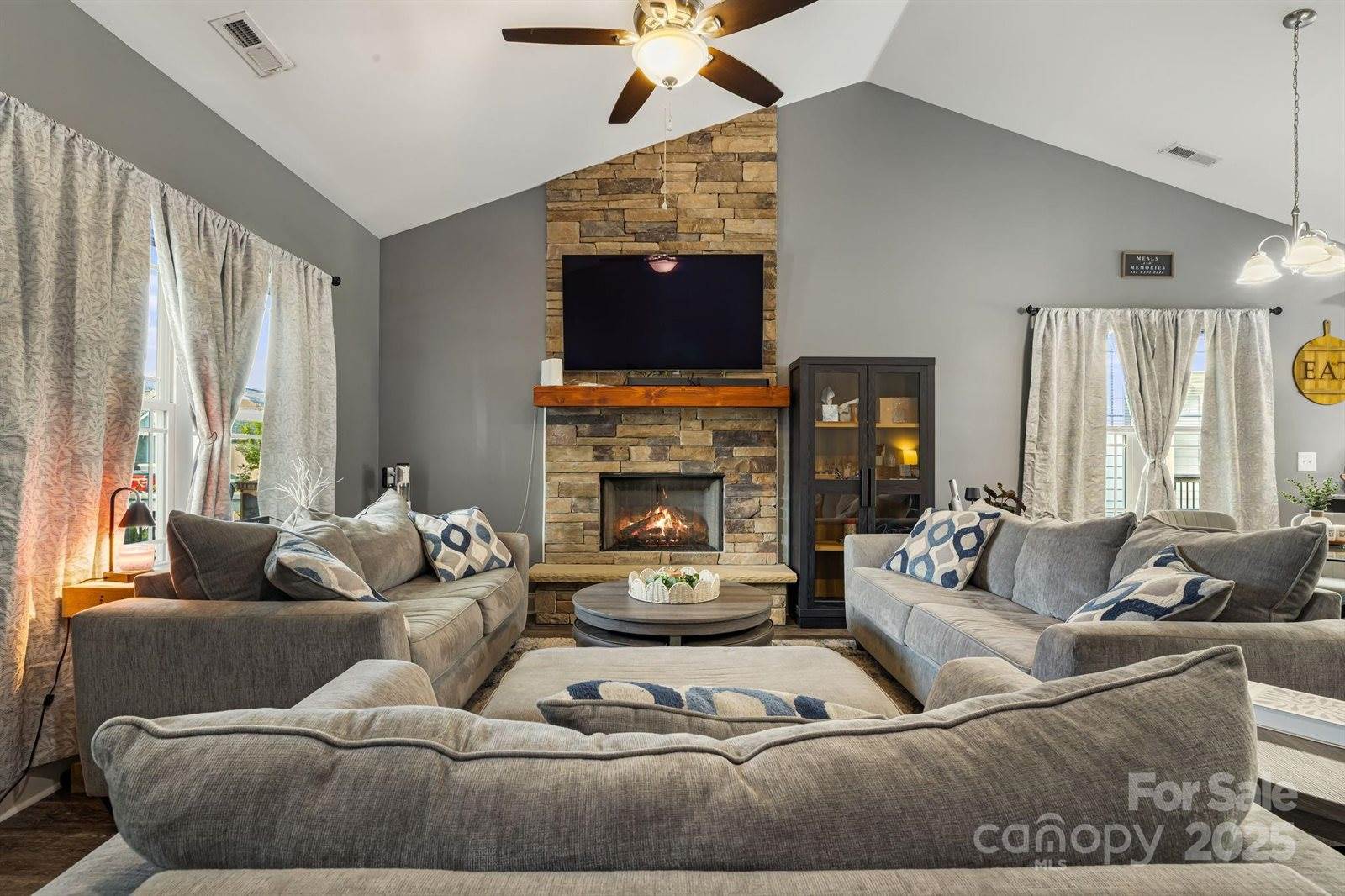 243 Leyland Circle, Hendersonville, NC 28792