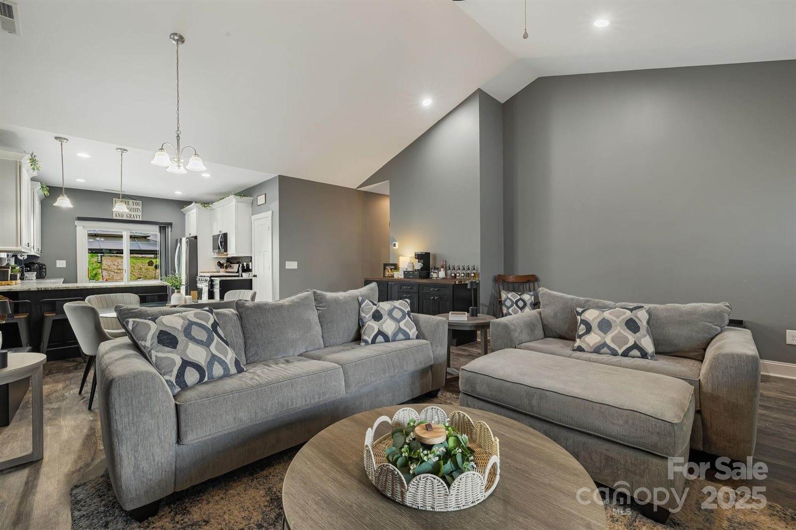 243 Leyland Circle, Hendersonville, NC 28792