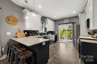 243 Leyland Circle, Hendersonville, NC 28792