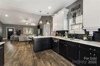 243 Leyland Circle, Hendersonville, NC 28792