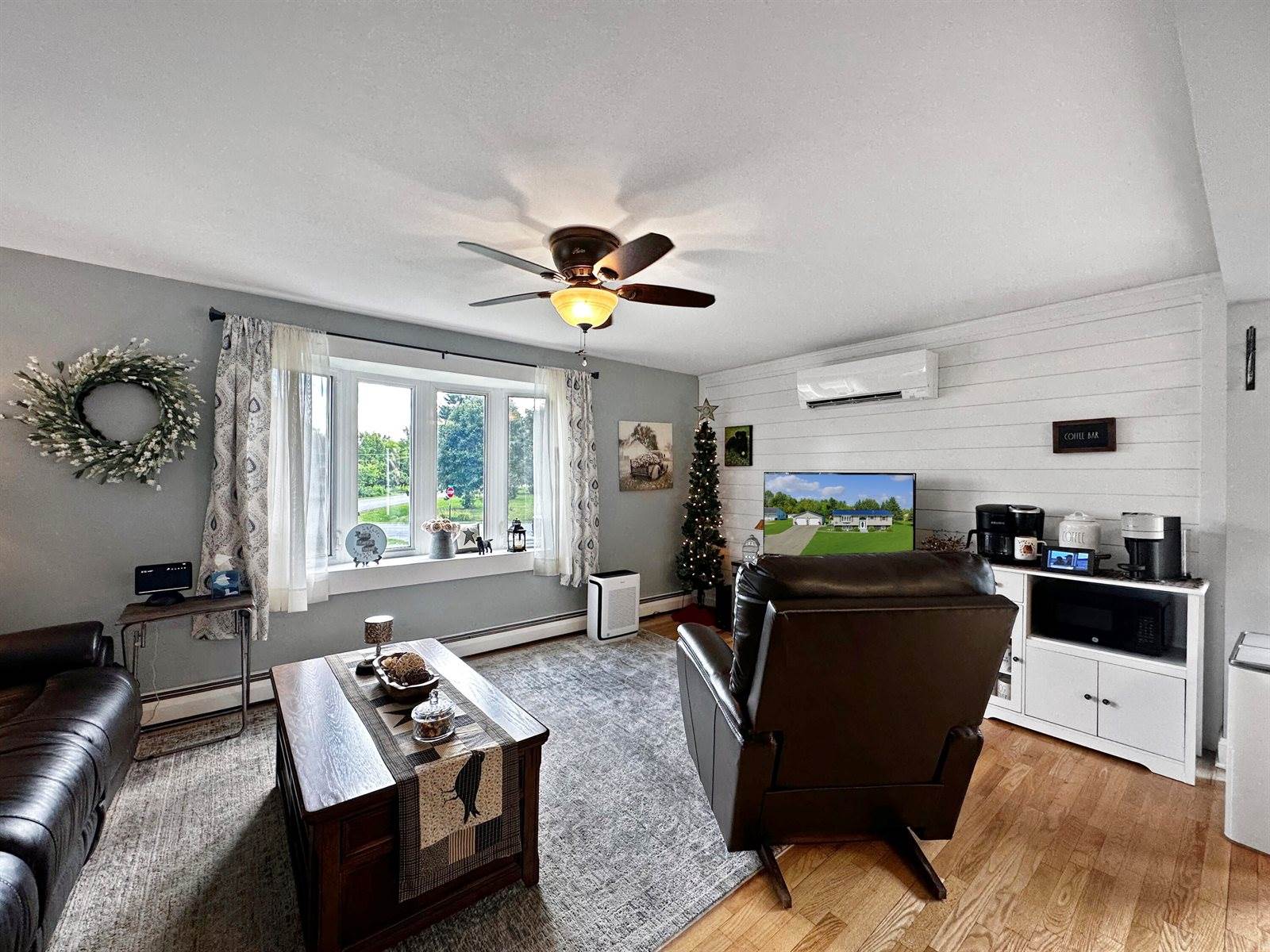 68 Fords Lane, Mapleton, ME 04757