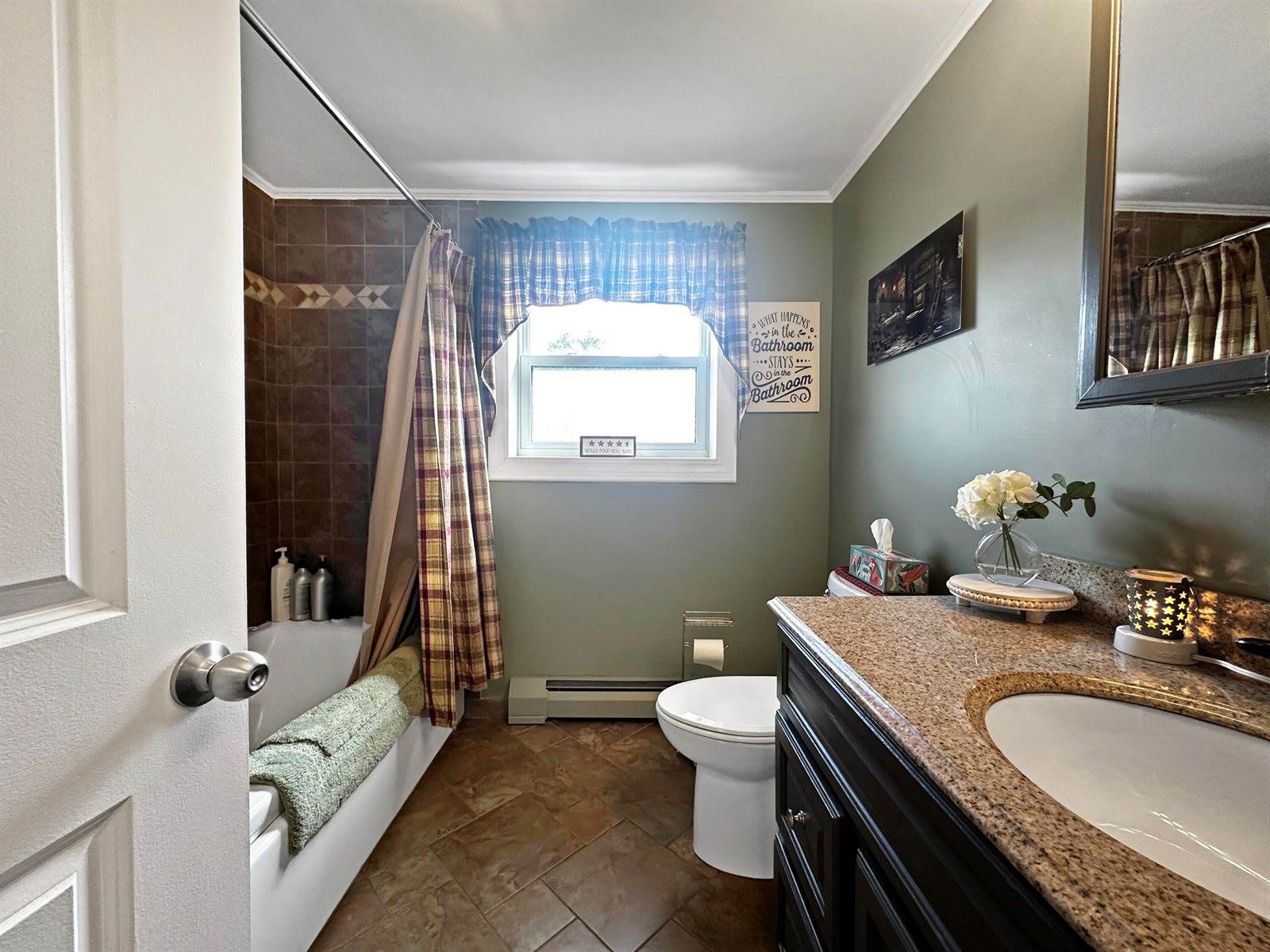 68 Fords Lane, Mapleton, ME 04757