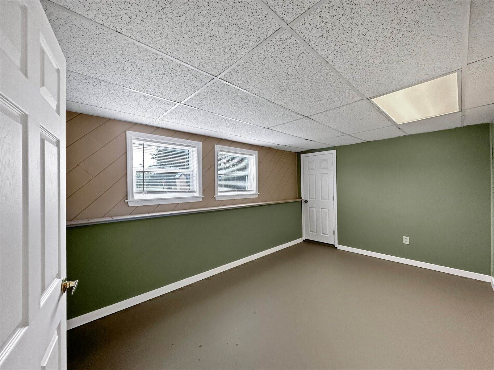 68 Fords Lane, Mapleton, ME 04757