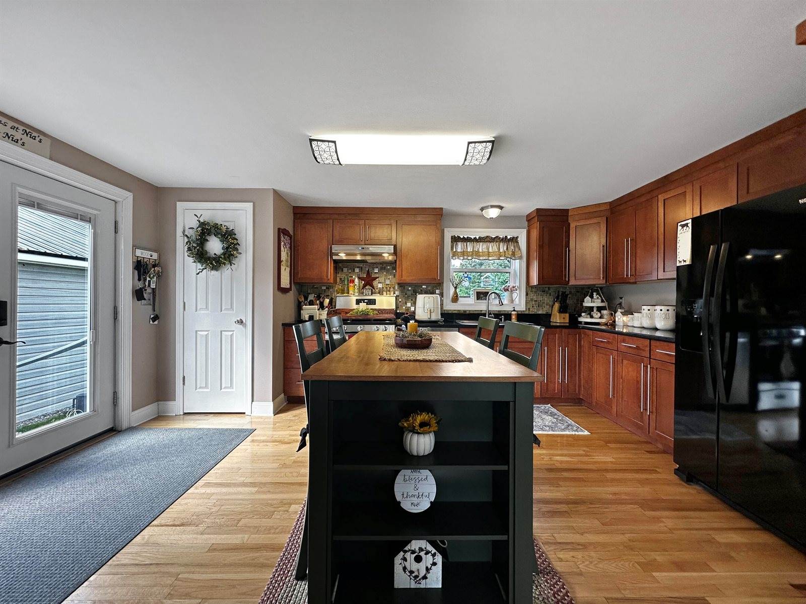 68 Fords Lane, Mapleton, ME 04757