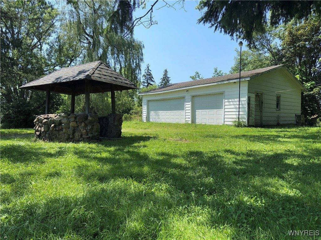 1009 Clinton Street Rd Road, Bennington, NY 14011