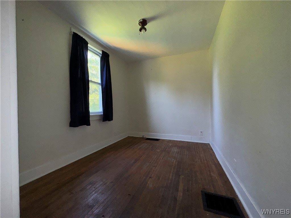 1009 Clinton Street Rd Road, Bennington, NY 14011