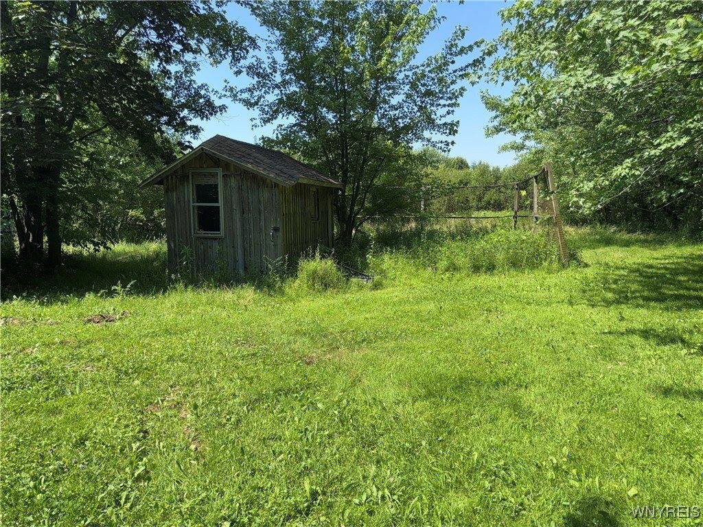 1009 Clinton Street Rd Road, Bennington, NY 14011