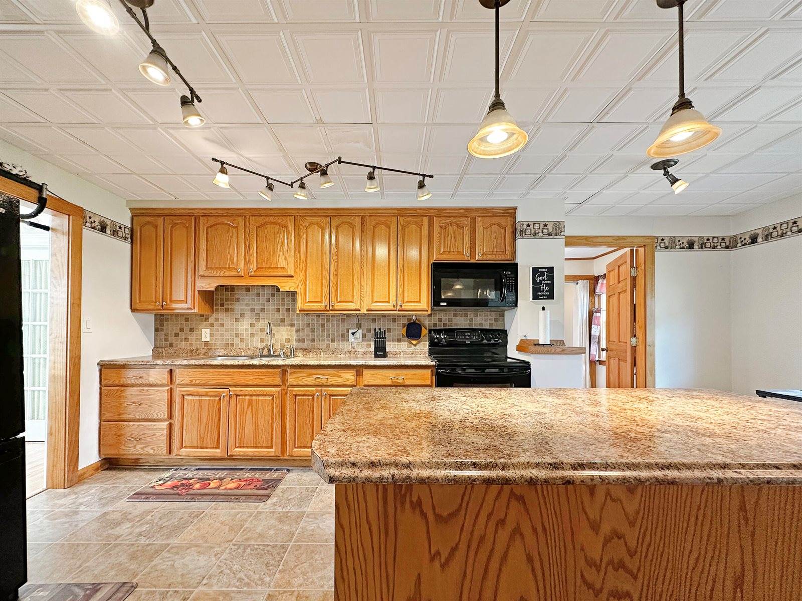 28 Dudley Street, Presque Isle, ME 04769