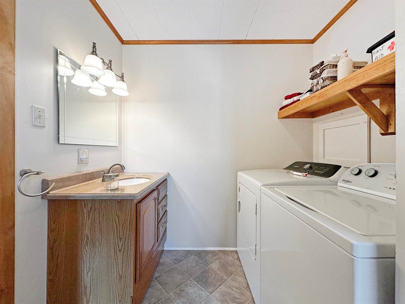 28 Dudley Street, Presque Isle, ME 04769