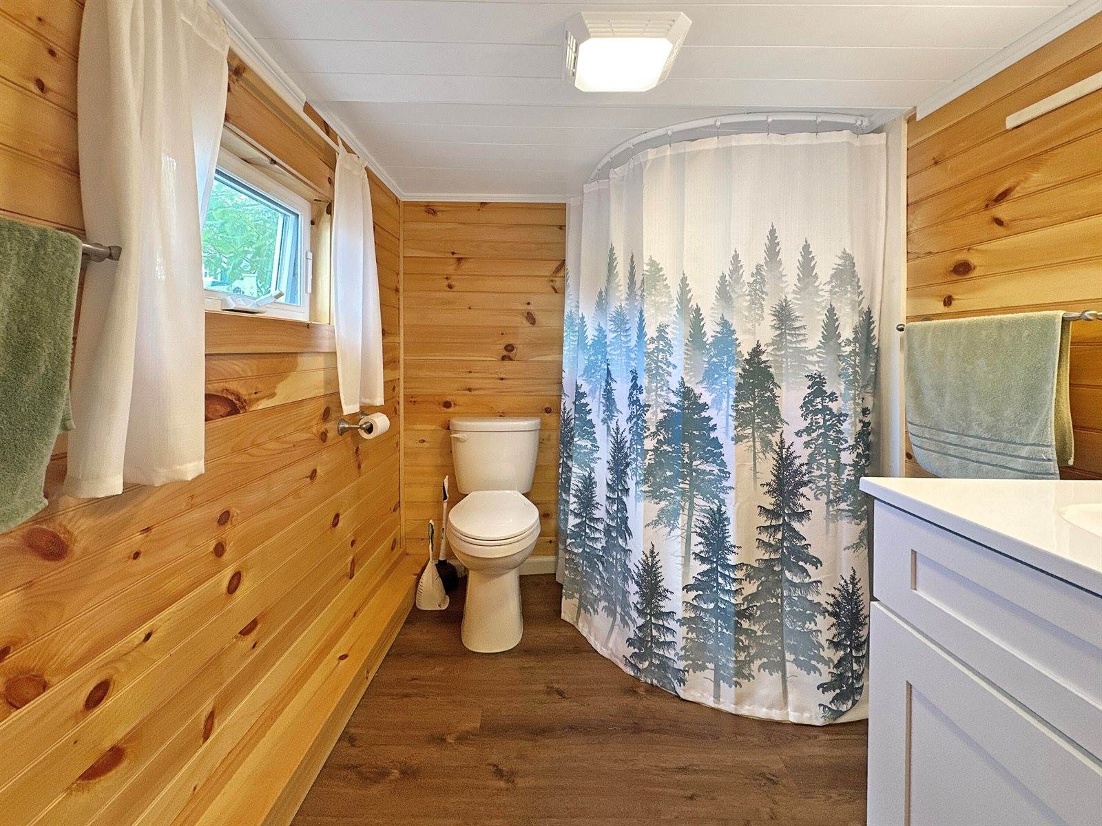 28 Dudley Street, Presque Isle, ME 04769