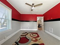 28 Dudley Street, Presque Isle, ME 04769