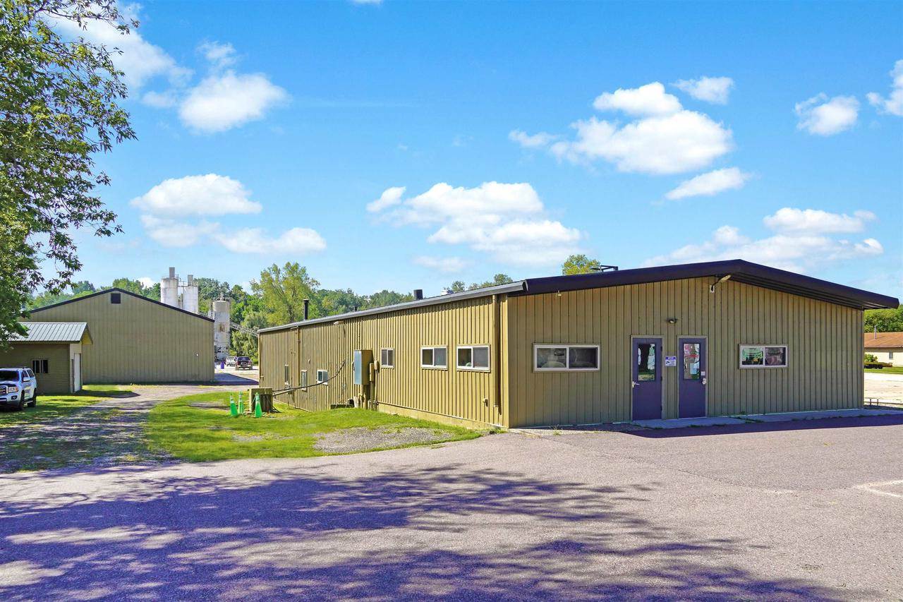 211 & 215 E Madison Street, Hillsboro, WI 54634