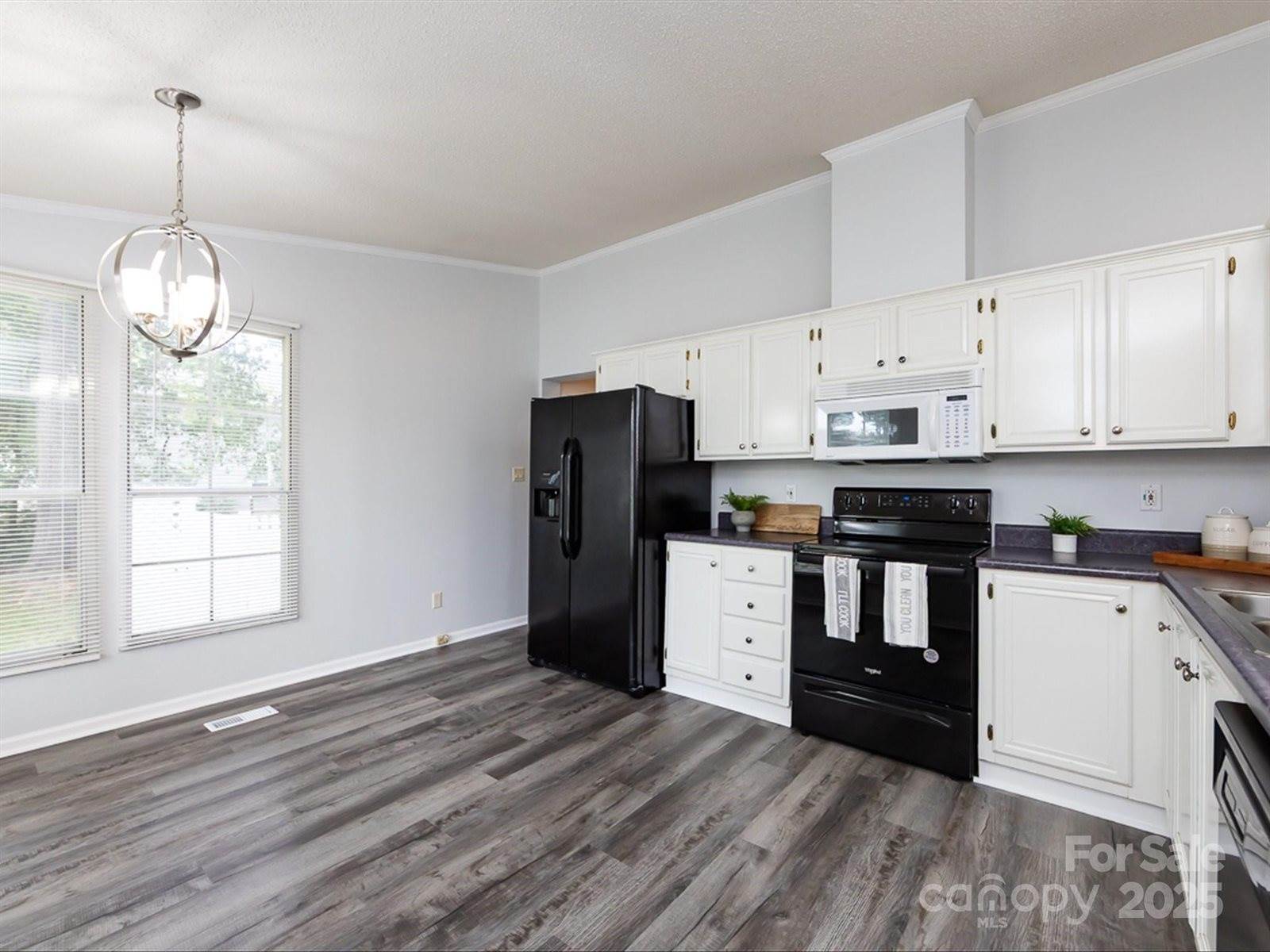 8220 Starnes Randall Road, Charlotte, NC 28215