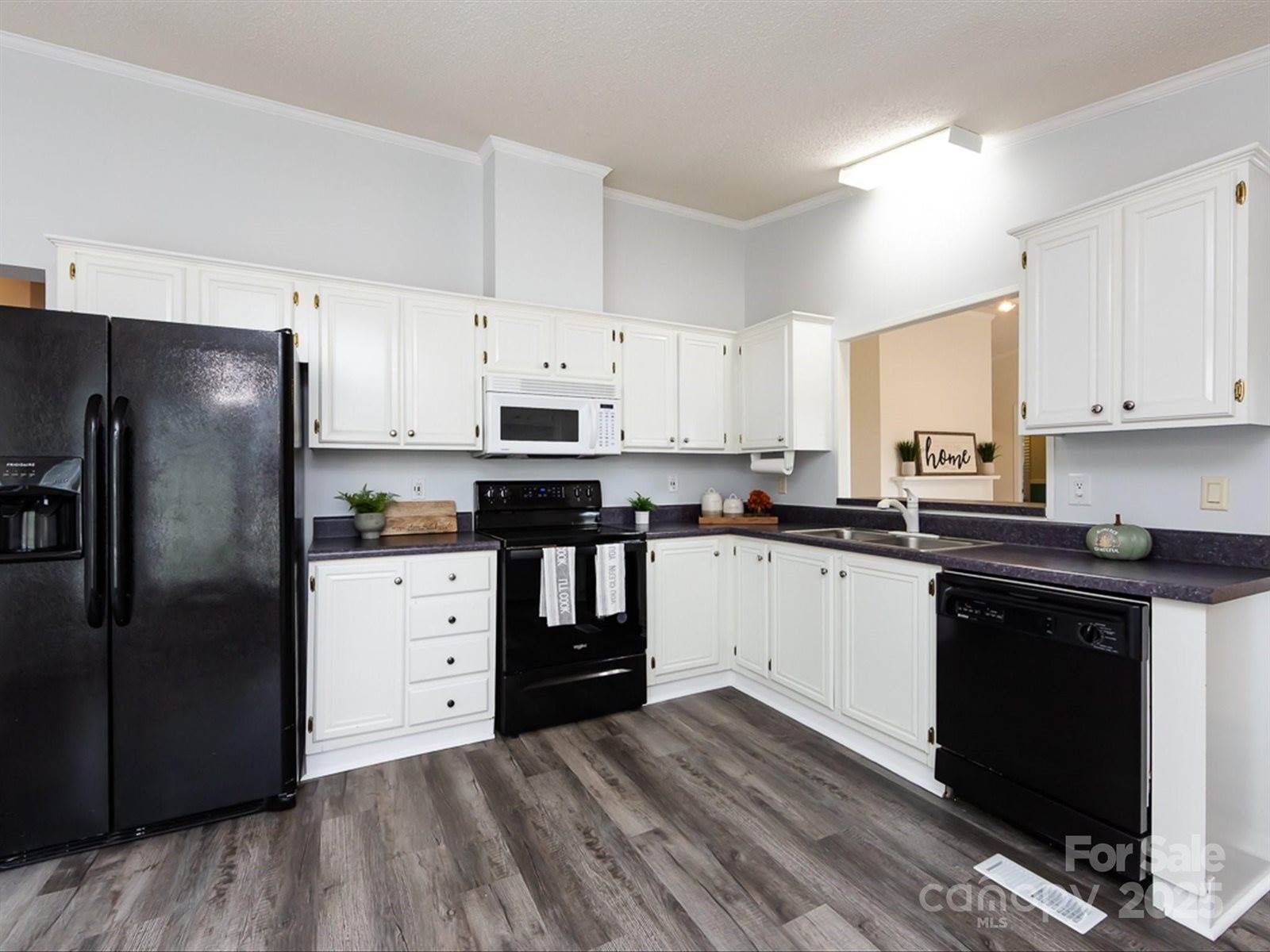 8220 Starnes Randall Road, Charlotte, NC 28215