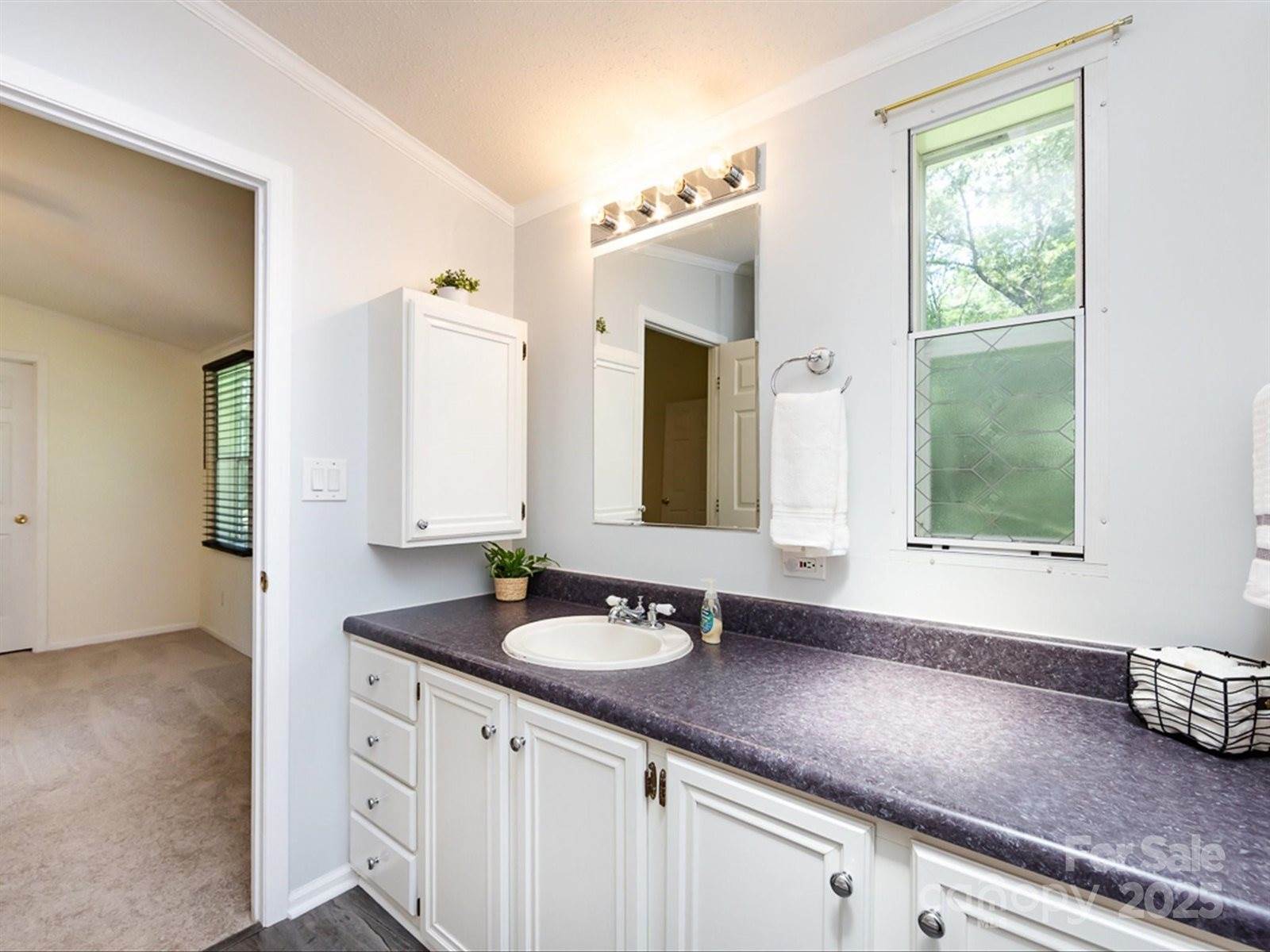 8220 Starnes Randall Road, Charlotte, NC 28215