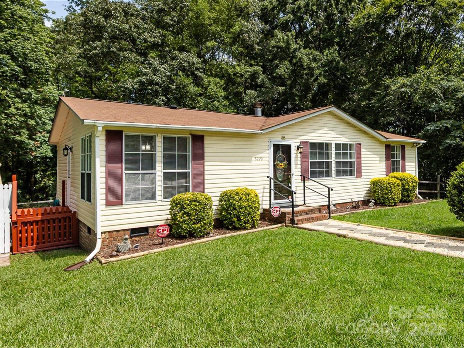 8220 Starnes Randall Road, Charlotte, NC 28215