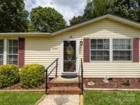 8220 Starnes Randall Road, Charlotte, NC 28215