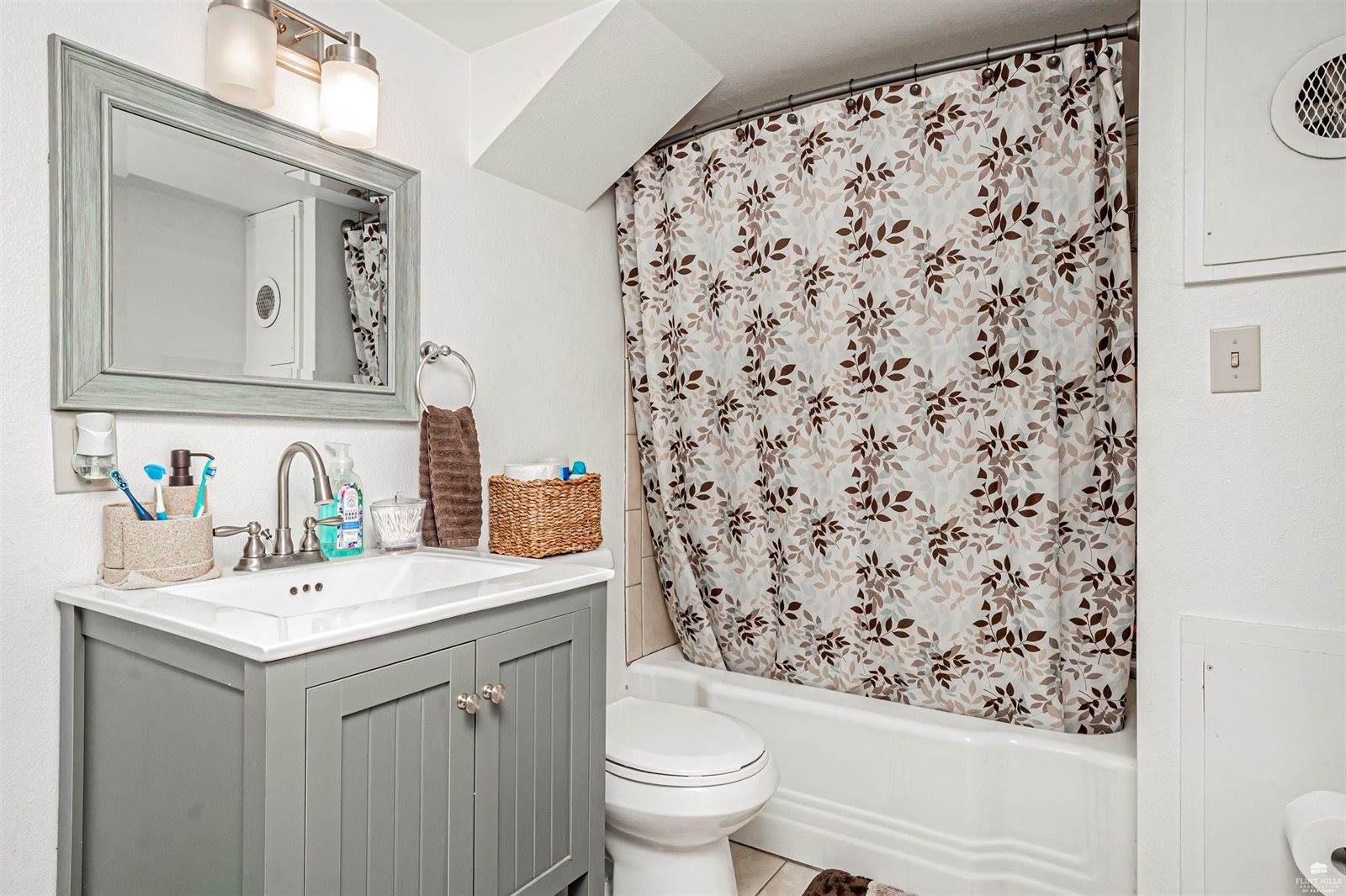 1024 West 5th Street, Junction City, KS 66441