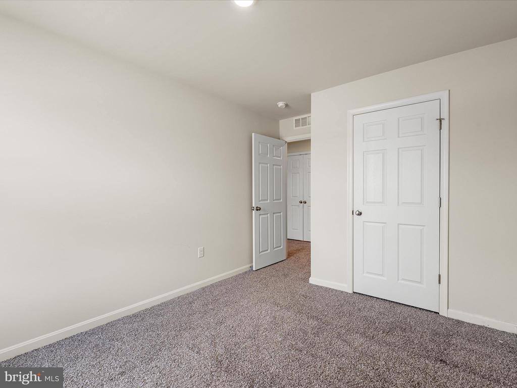 144 Baker Dr, Luray, VA 22835