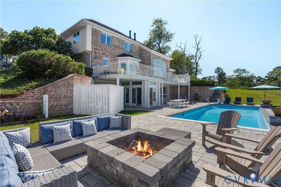 529 Stiff Lane, Middlesex County, VA 23043