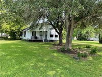 405 Woodrow Jackson Drive, Navasota, TX 77868