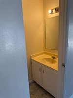 6929 SW Hampshire Cir, Lawton, OK 73505