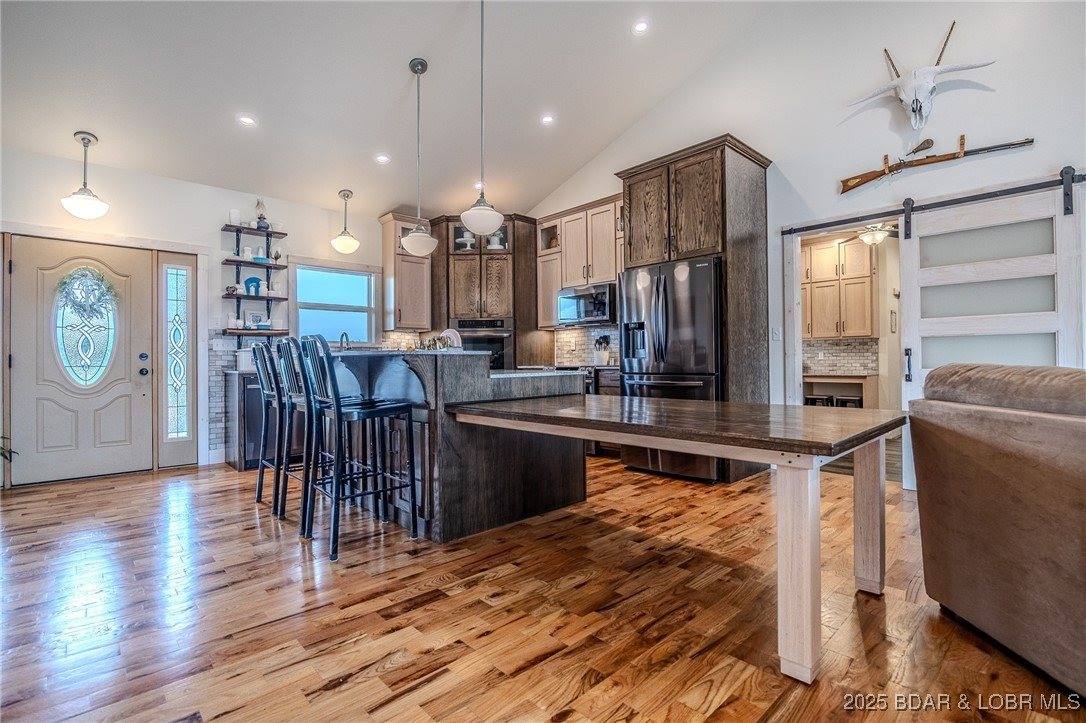 367 Hwy MM, Eldon, MO 65026