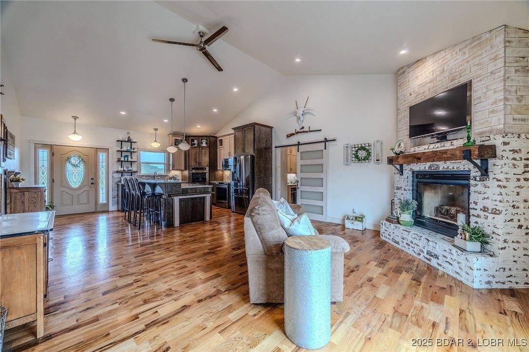 367 Hwy MM, Eldon, MO 65026