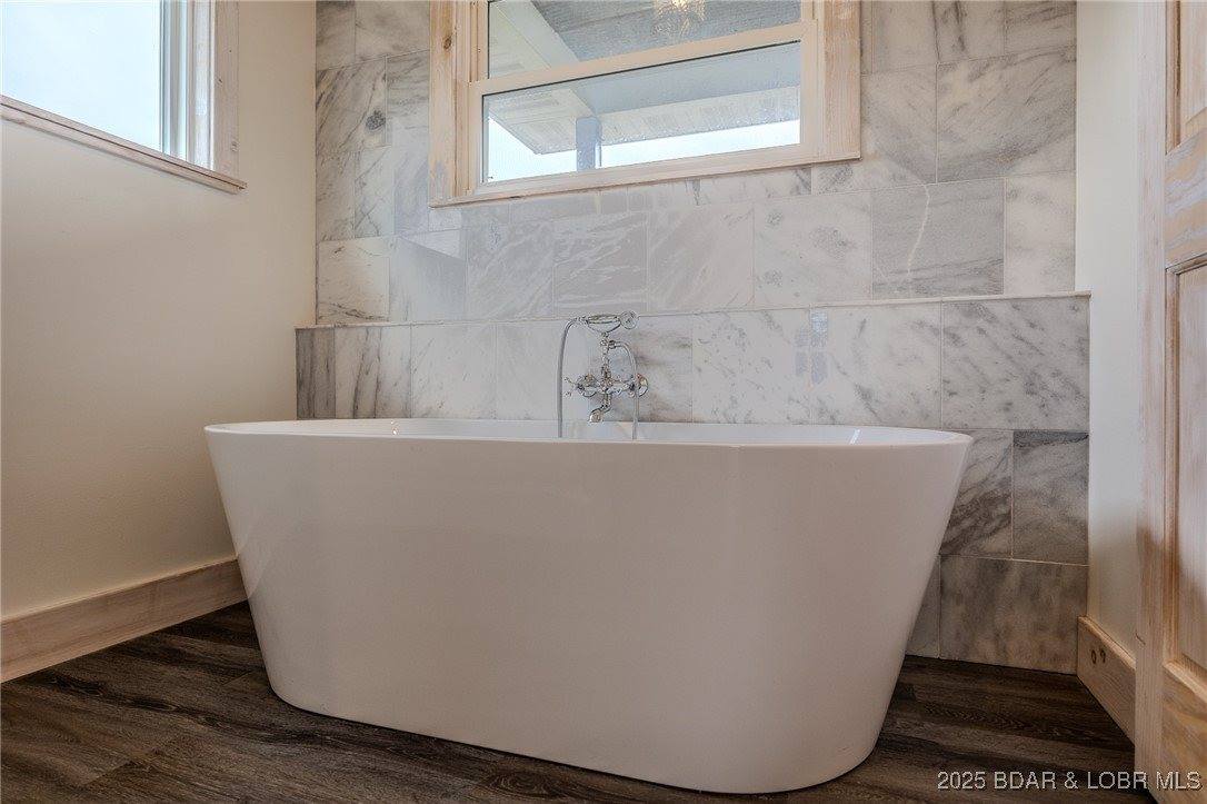 367 Hwy MM, Eldon, MO 65026