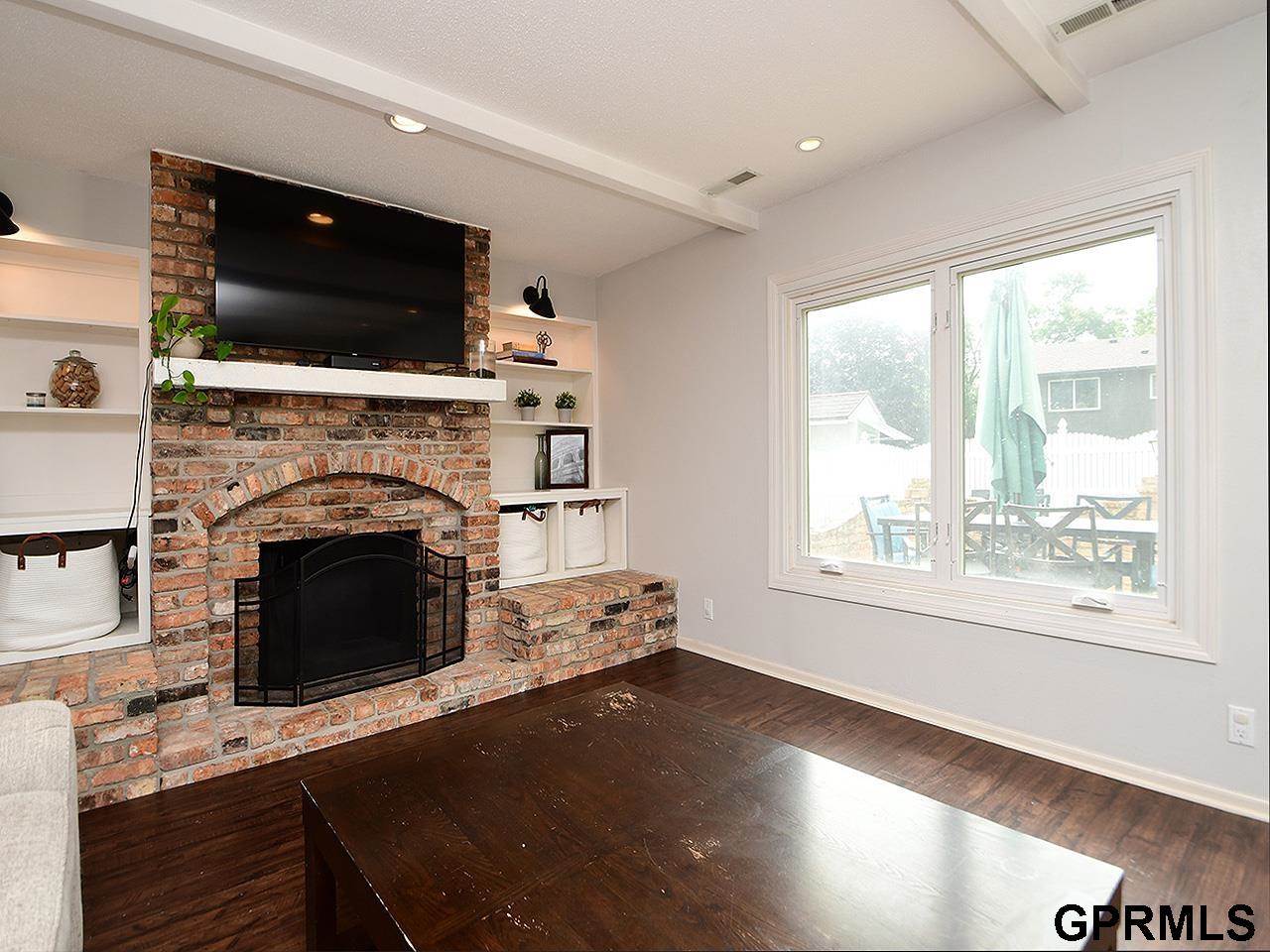 14911 Jefferson Circle, Omaha, NE 68137