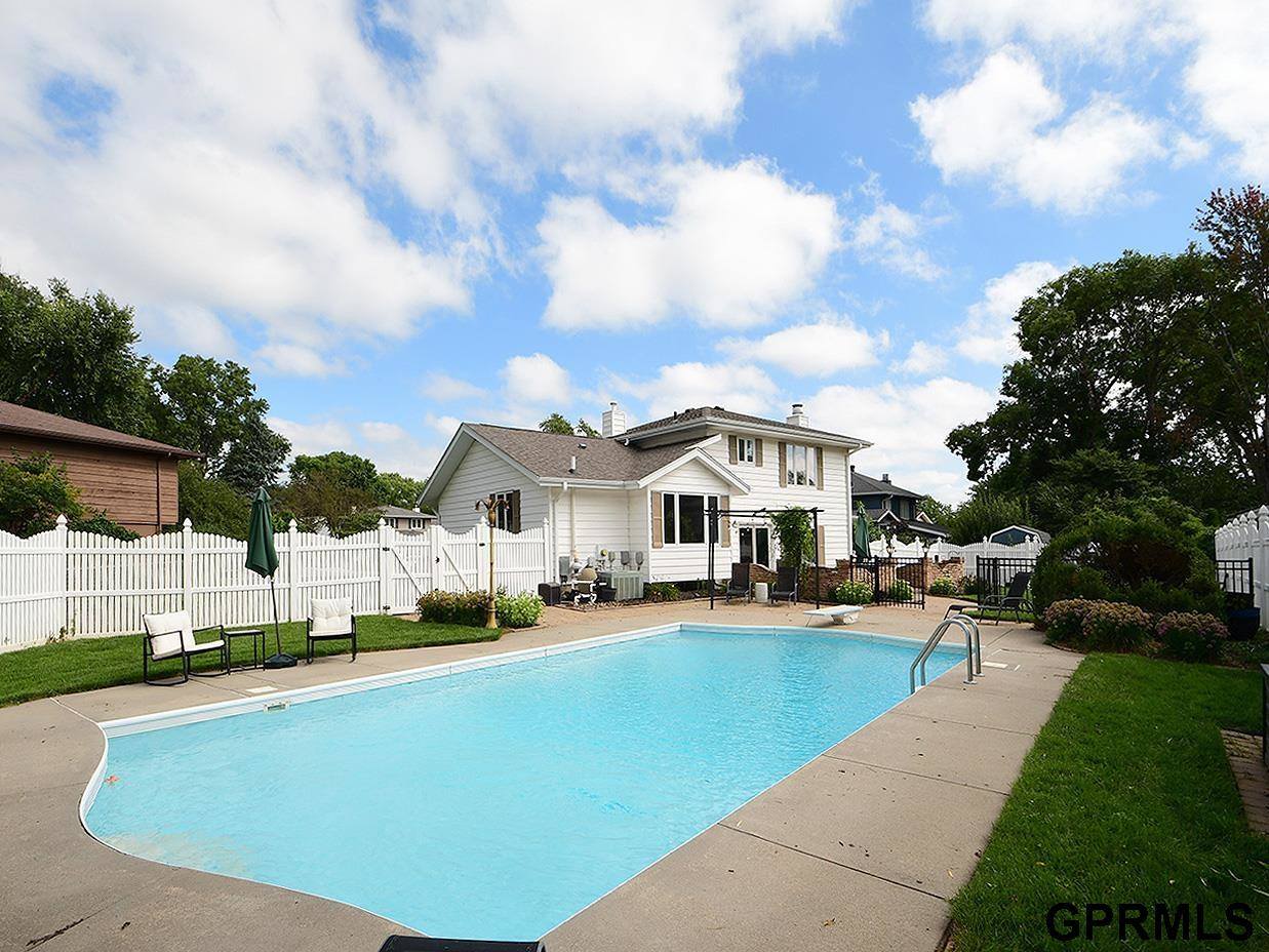 14911 Jefferson Circle, Omaha, NE 68137