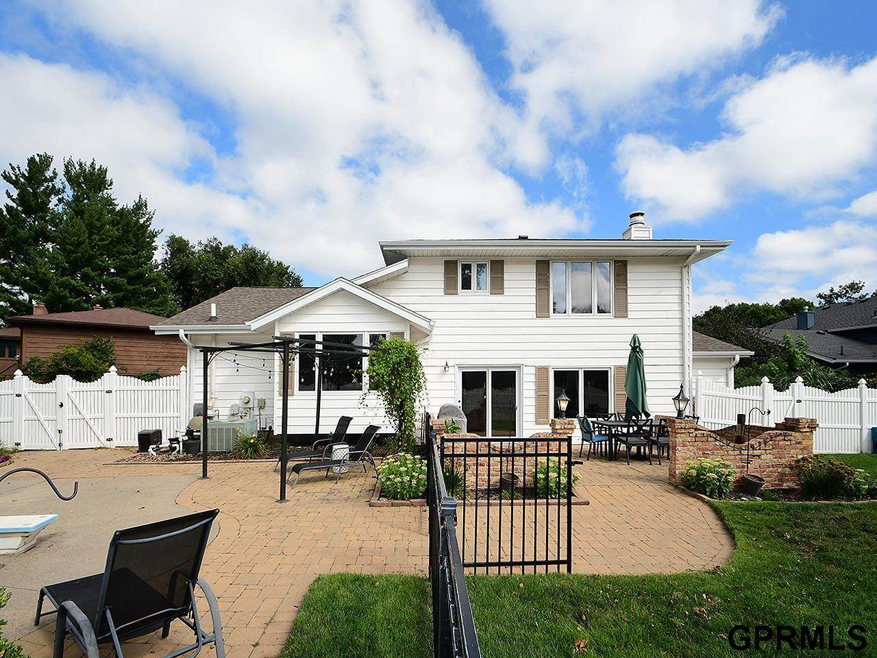 14911 Jefferson Circle, Omaha, NE 68137