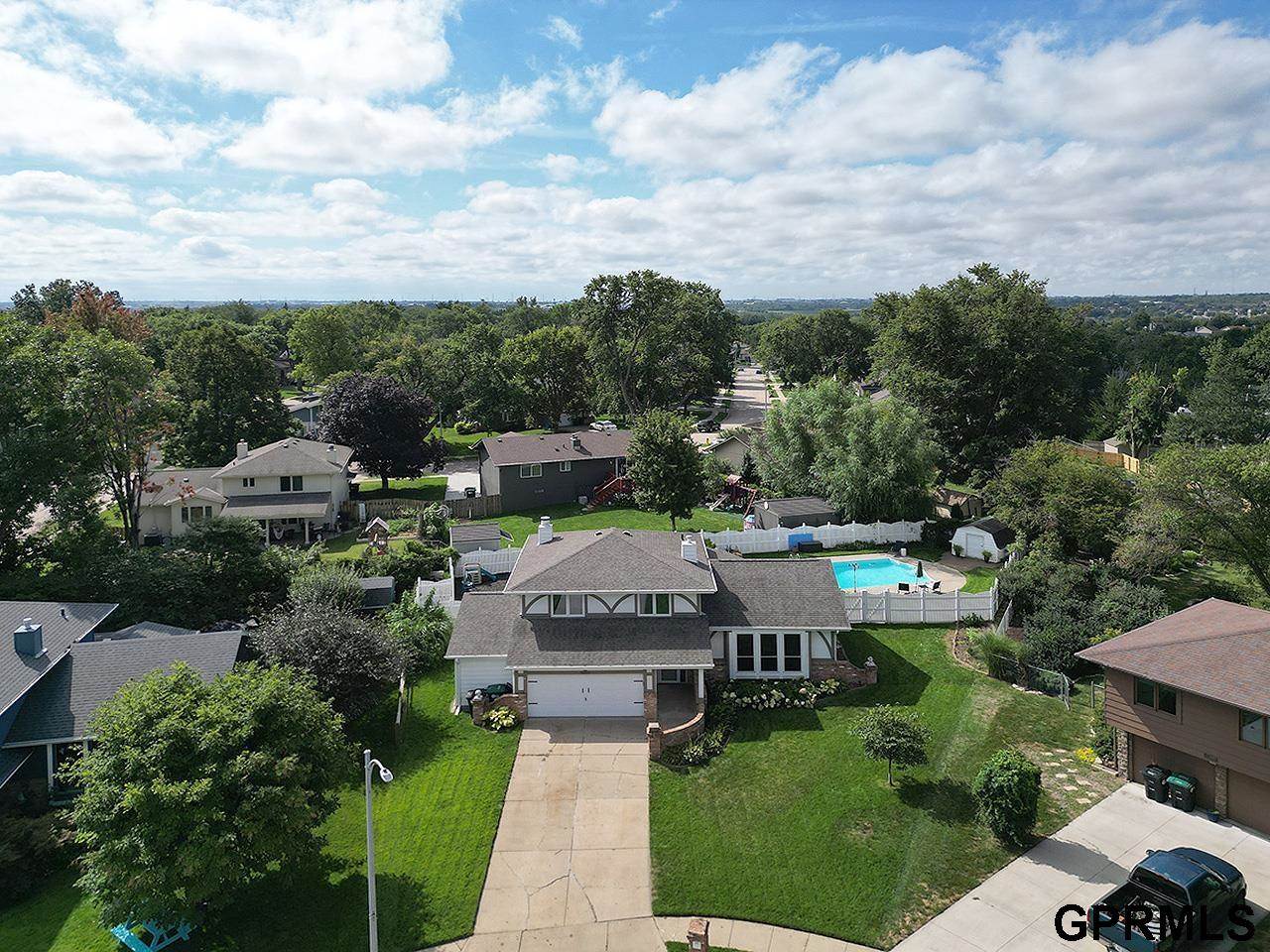 14911 Jefferson Circle, Omaha, NE 68137