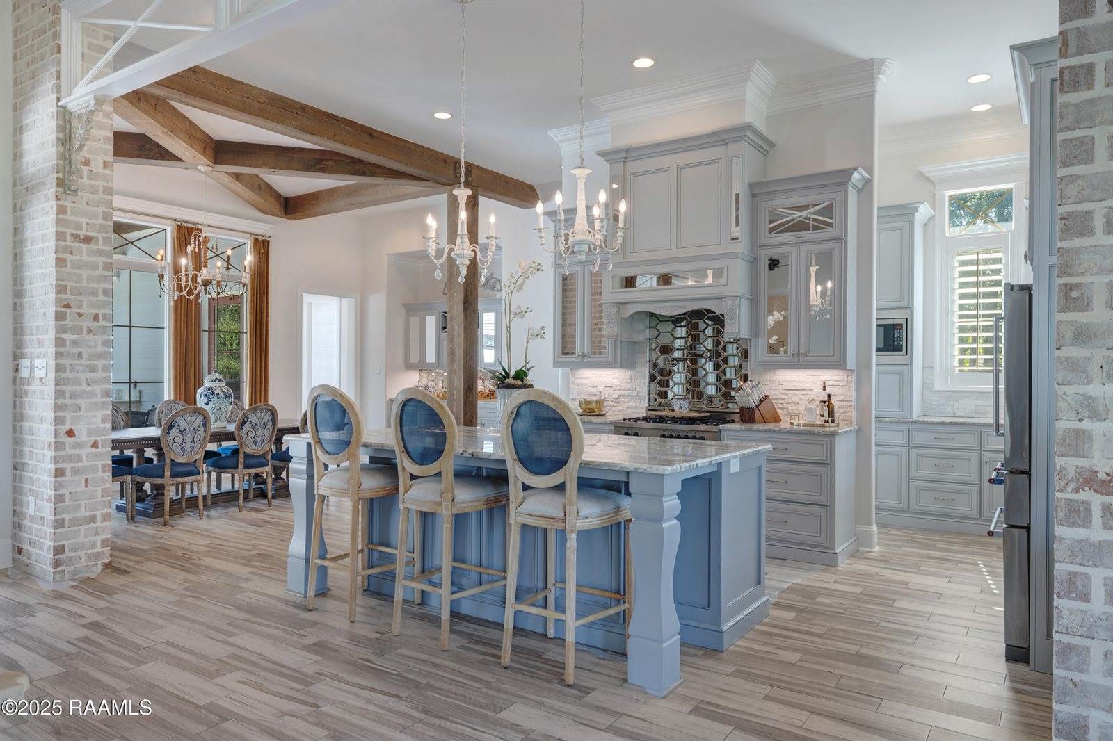 111 Sandalwood Drive, New Iberia, LA 70563