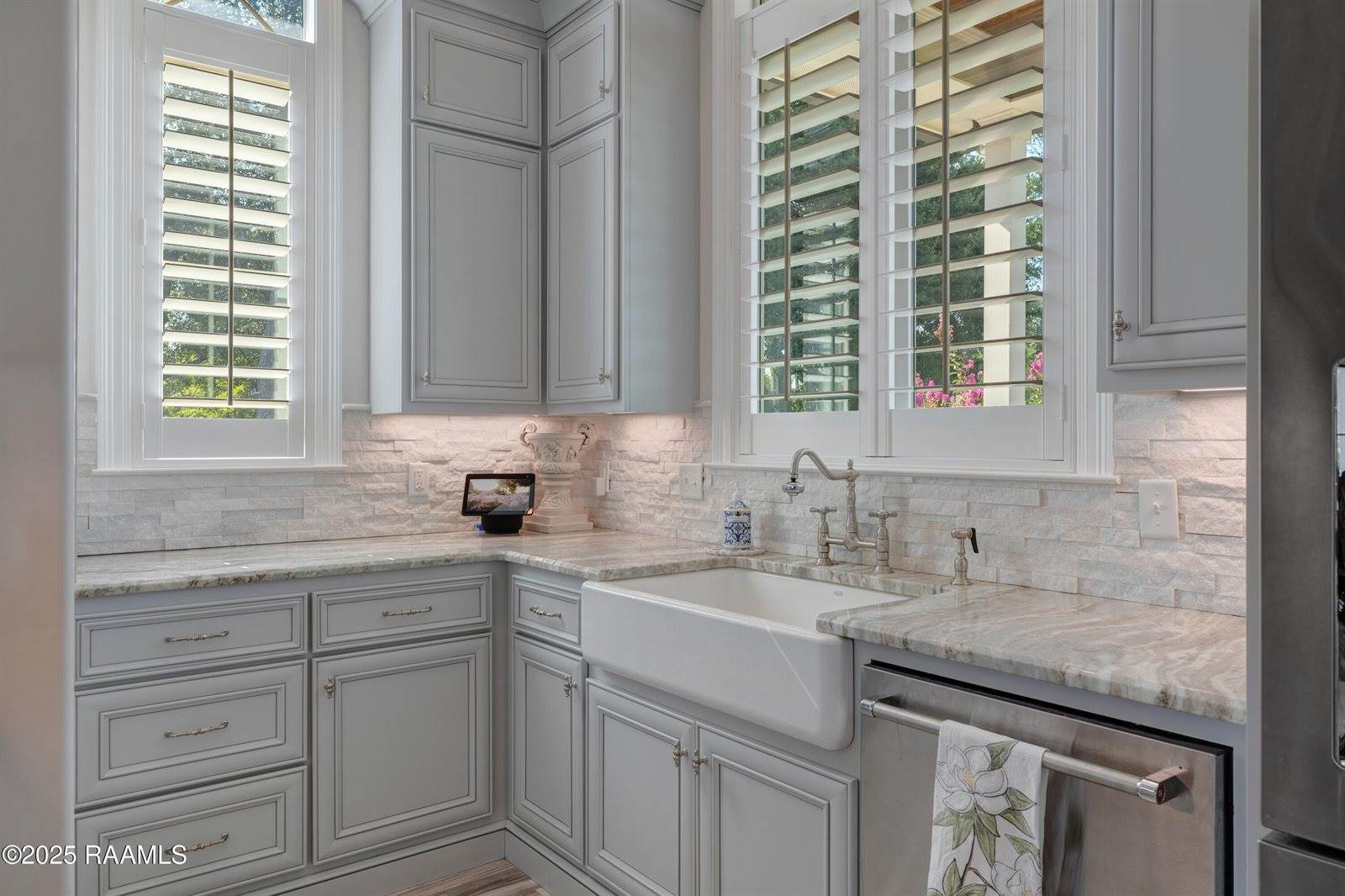 111 Sandalwood Drive, New Iberia, LA 70563