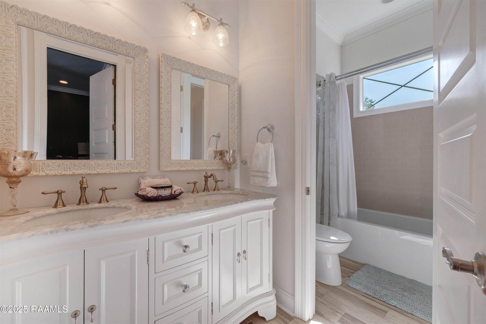 111 Sandalwood Drive, New Iberia, LA 70563