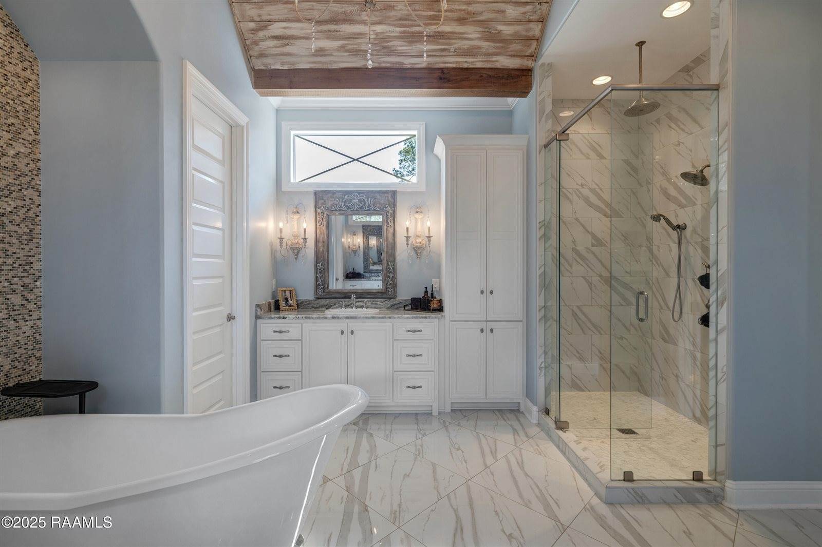 111 Sandalwood Drive, New Iberia, LA 70563