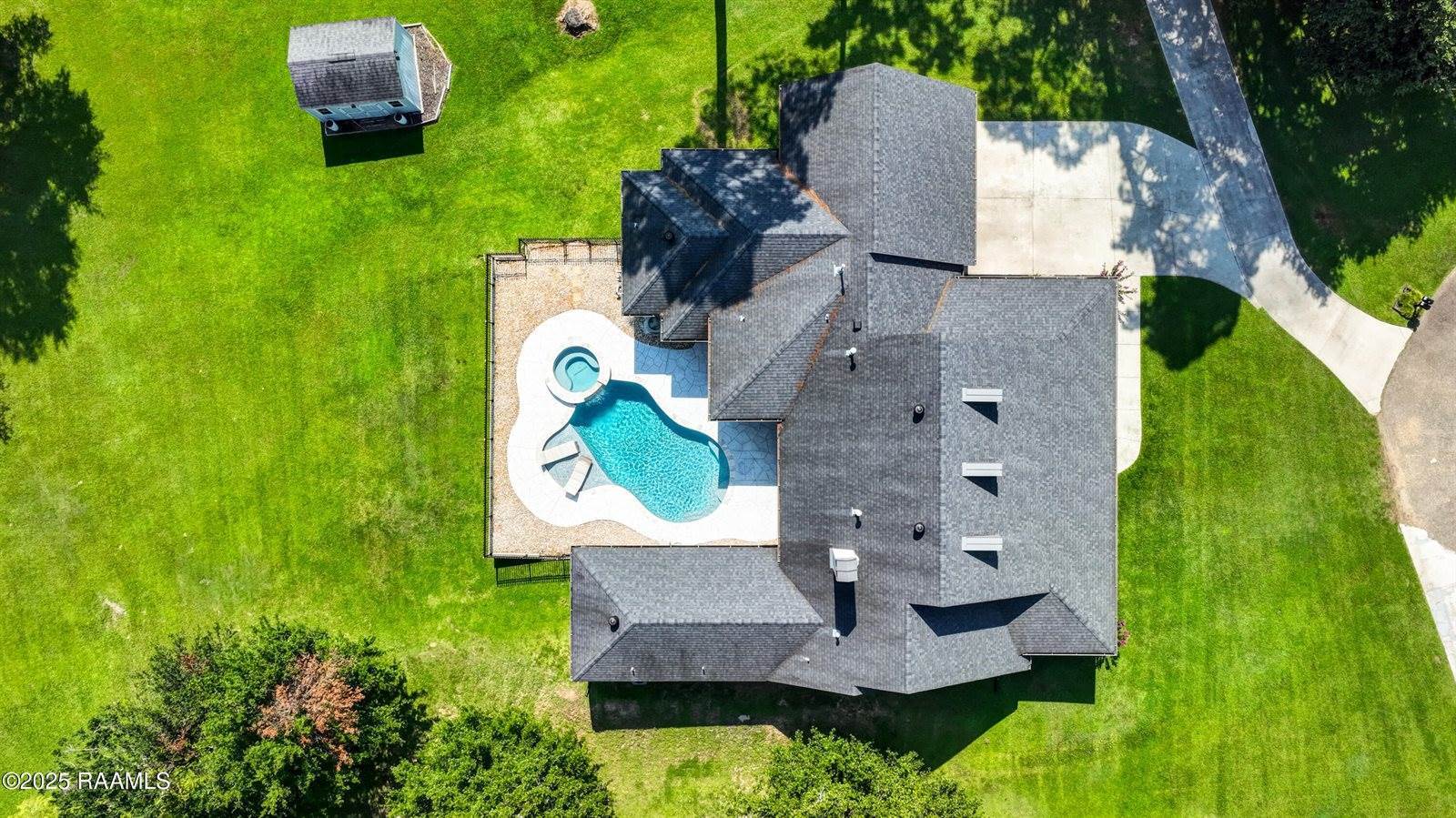 111 Sandalwood Drive, New Iberia, LA 70563