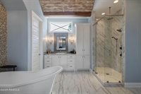 111 Sandalwood Drive, New Iberia, LA 70563