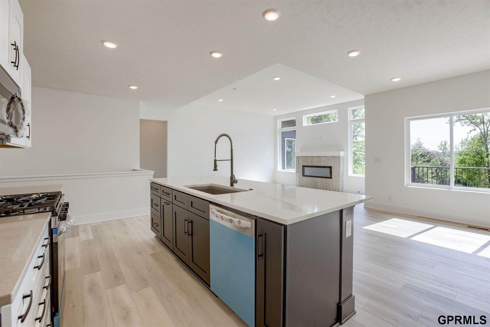 8178 South 185 Street, Omaha, NE 68136