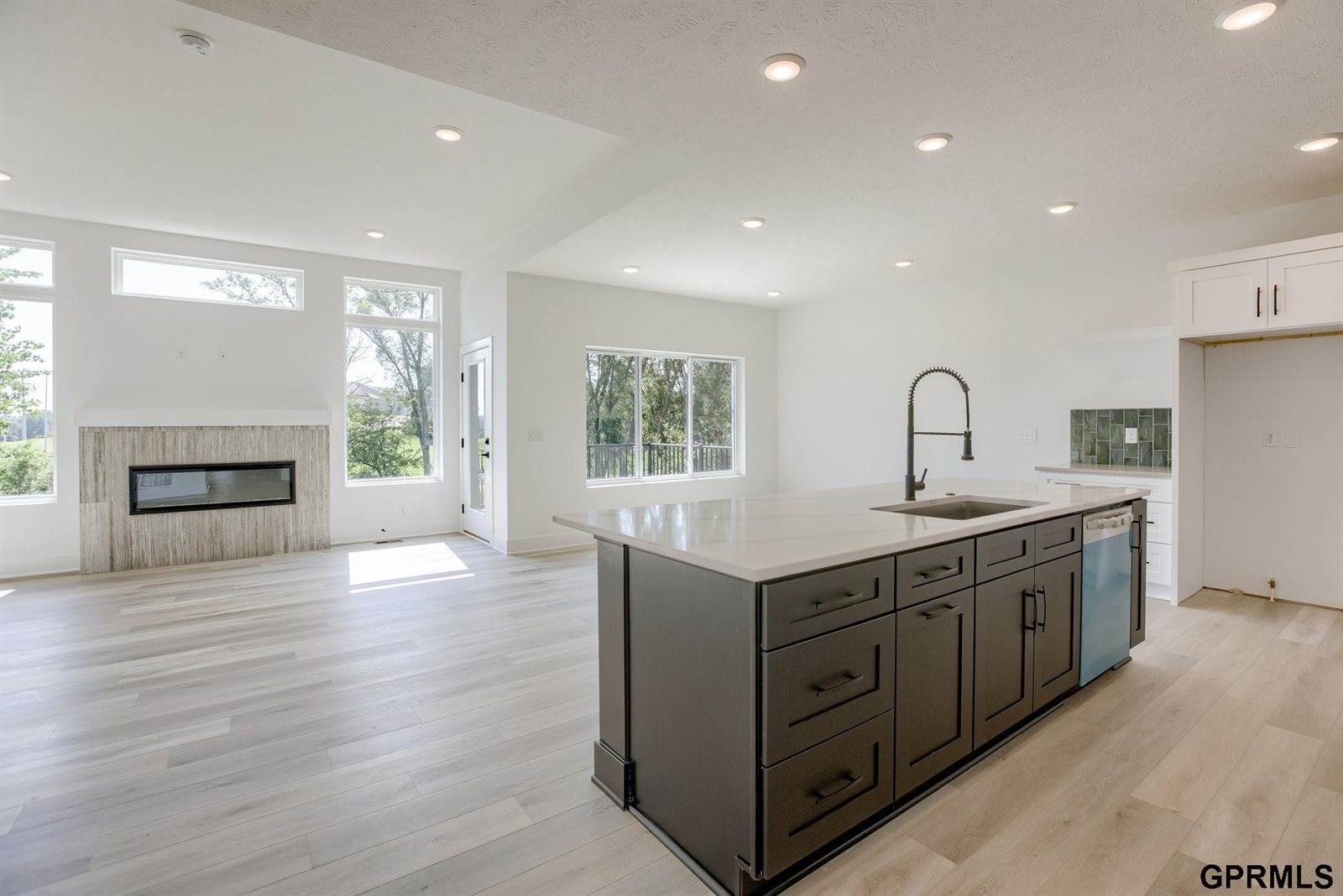 8178 South 185 Street, Omaha, NE 68136